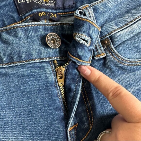 Lucky Brand | Dark Wash Denim Leyla Skinny Blue Jeans | Size 00/24A - Picture 9 of 16